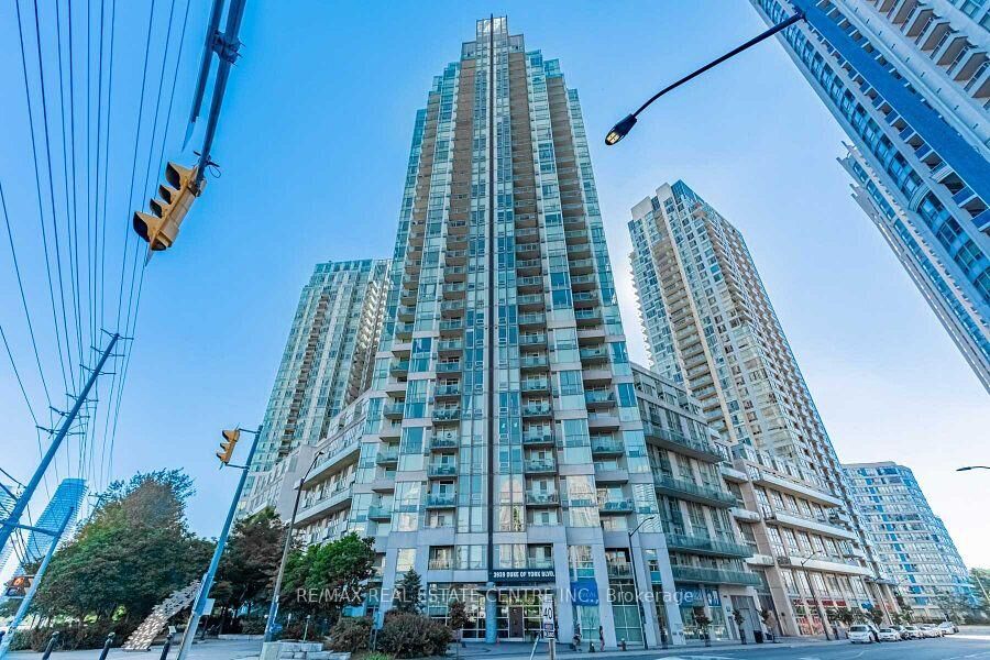 Property Photo:  3939 Duke Of York Boulevard 913  ON L5B 4N2 