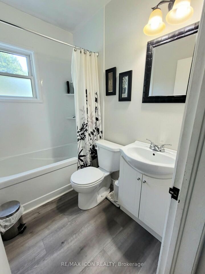 Property Photo: 1385 7th Avenue W ON N4K 5K5