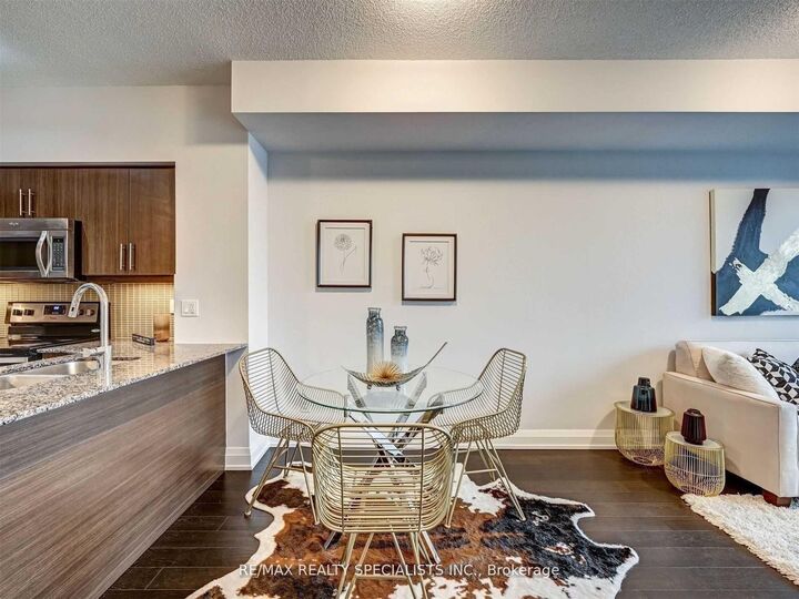 Property Photo:  65 Speers Road 204  ON L6K 3V5 