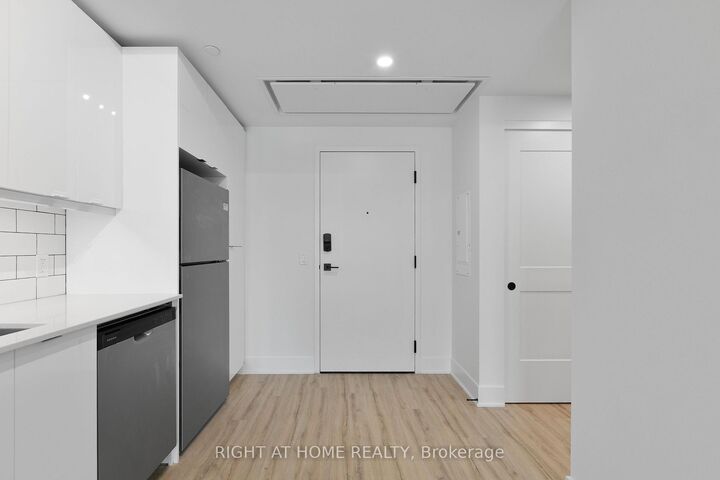 Property Photo: 377 Winona Avenue 505 ON K1Z 5H8