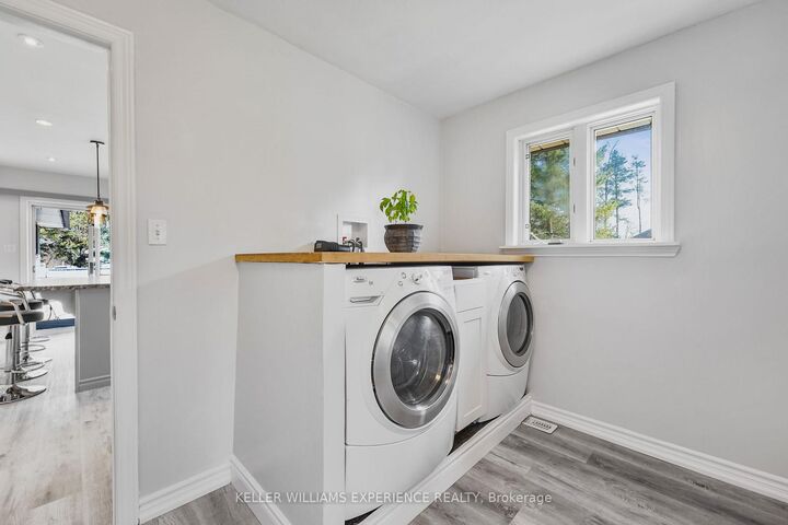 25 Lamers Crescent — photo 1