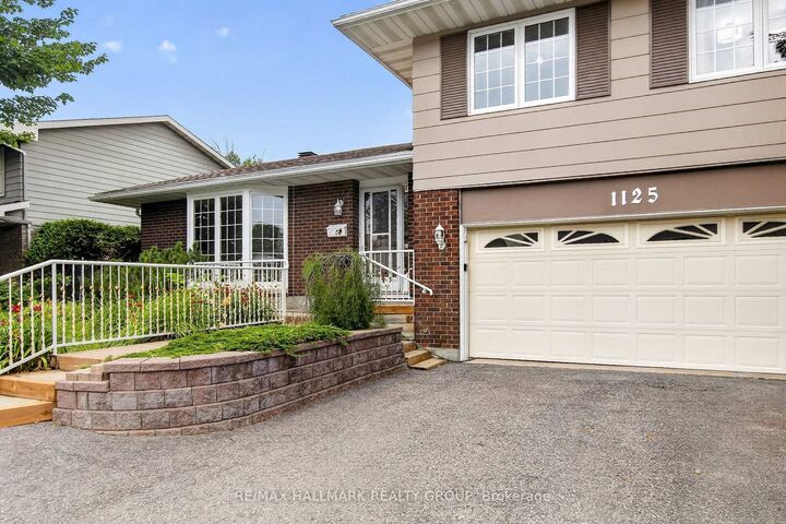 Property Photo: 1125 Plante Drive ON K1V 9E5