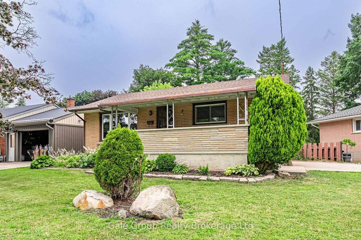 Property Photo: 32A Glendale Drive ON N4G 1J5