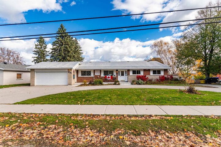 Photo de la propriété: 635 William Street ON L4R 2S7