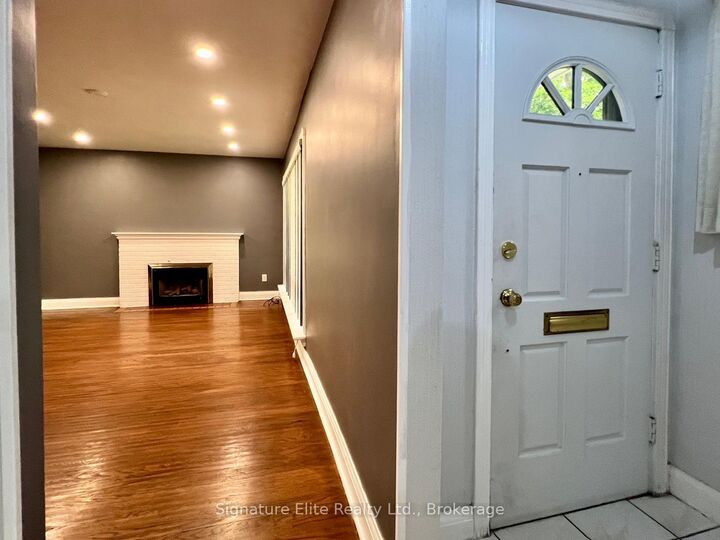 Property Photo: 34 Ovida Avenue Upper ON M9B 1E1