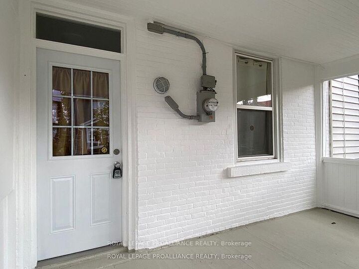 Property Photo: 71 Buell Street ON K6V 4Y4