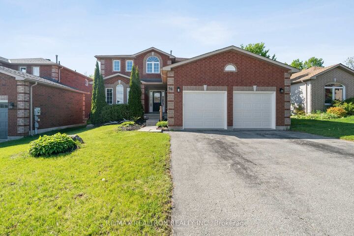 Property Photo:  50 Holly Meadow Road  ON L4N 0E3 