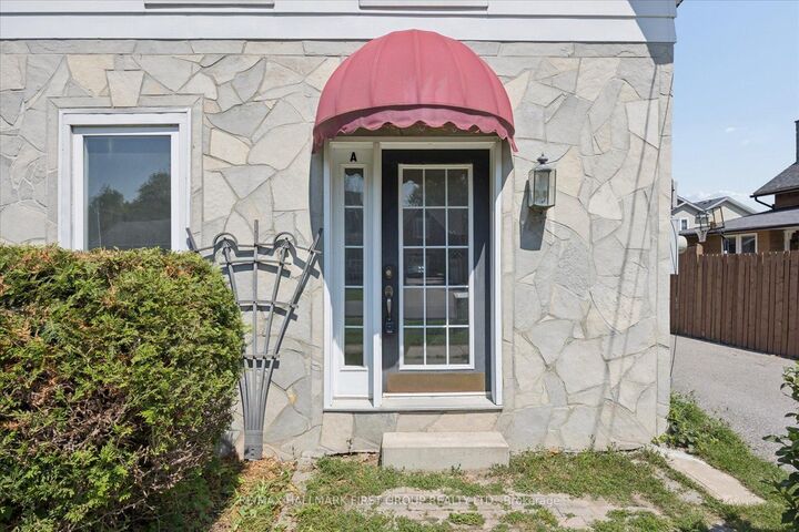 Property Photo: 211 Casimir Street ON L9L 1B7