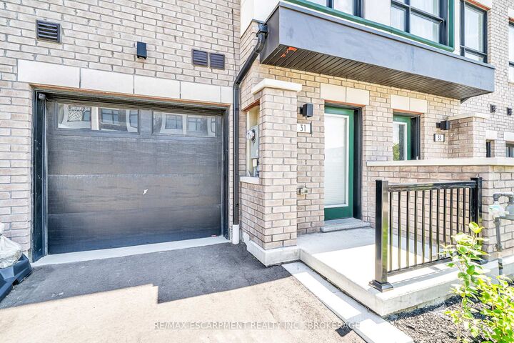 Property Photo: 31 Pegler Street ON L1S 7M3