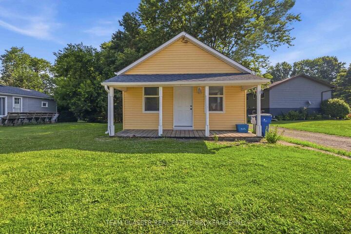 Property Photo: 34 Broadway Street ON N0L 1Z0