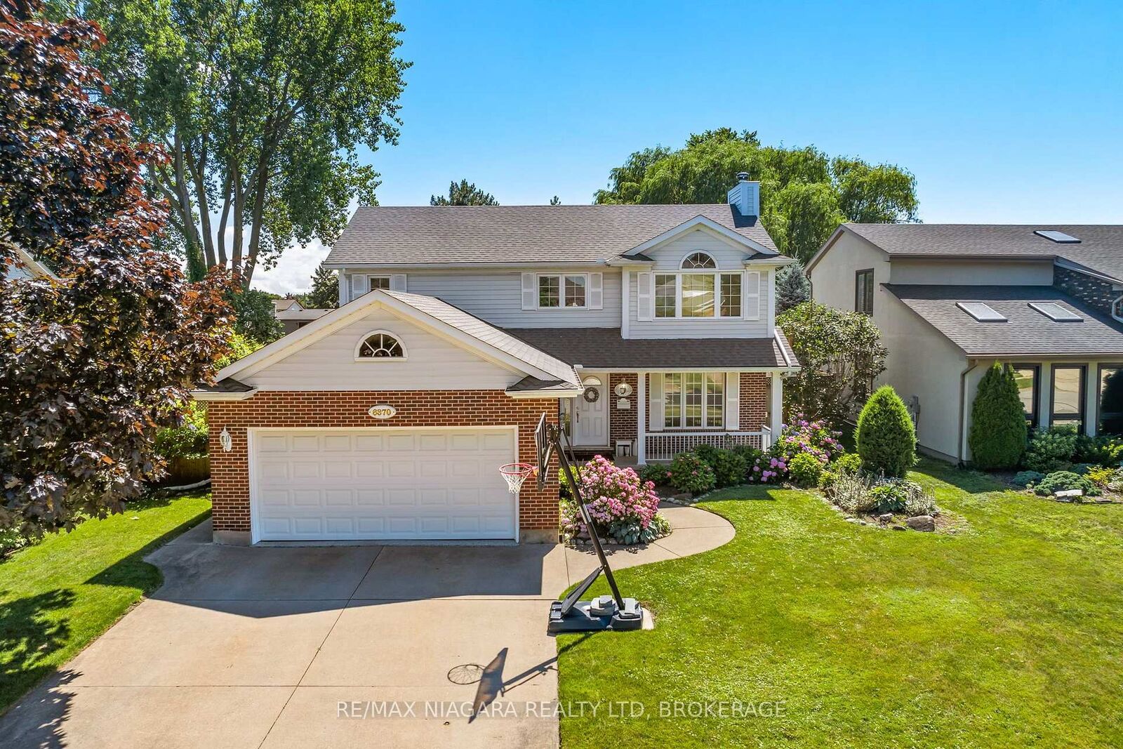 Photo de la propriété:  6370 Emma Street  ON L2J 4H7 