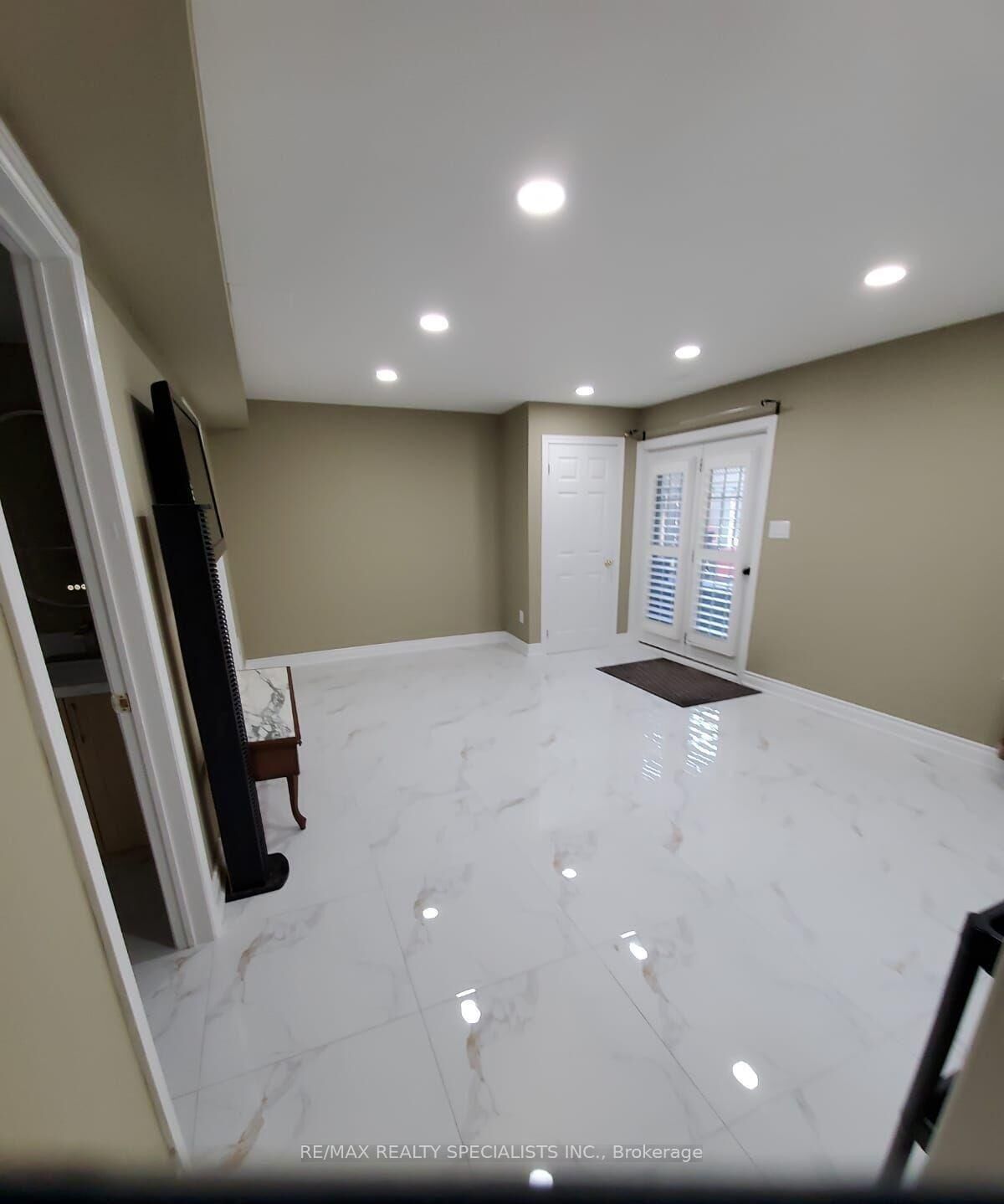 Property Photo:  42 Skylark Drive Basement  ON L4H 2C4 