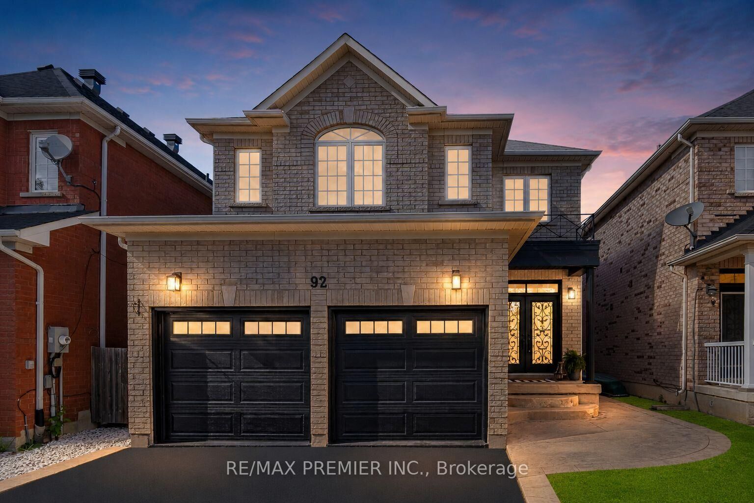 Property Photo: 92 Headwater Road ON L7E 2Z3