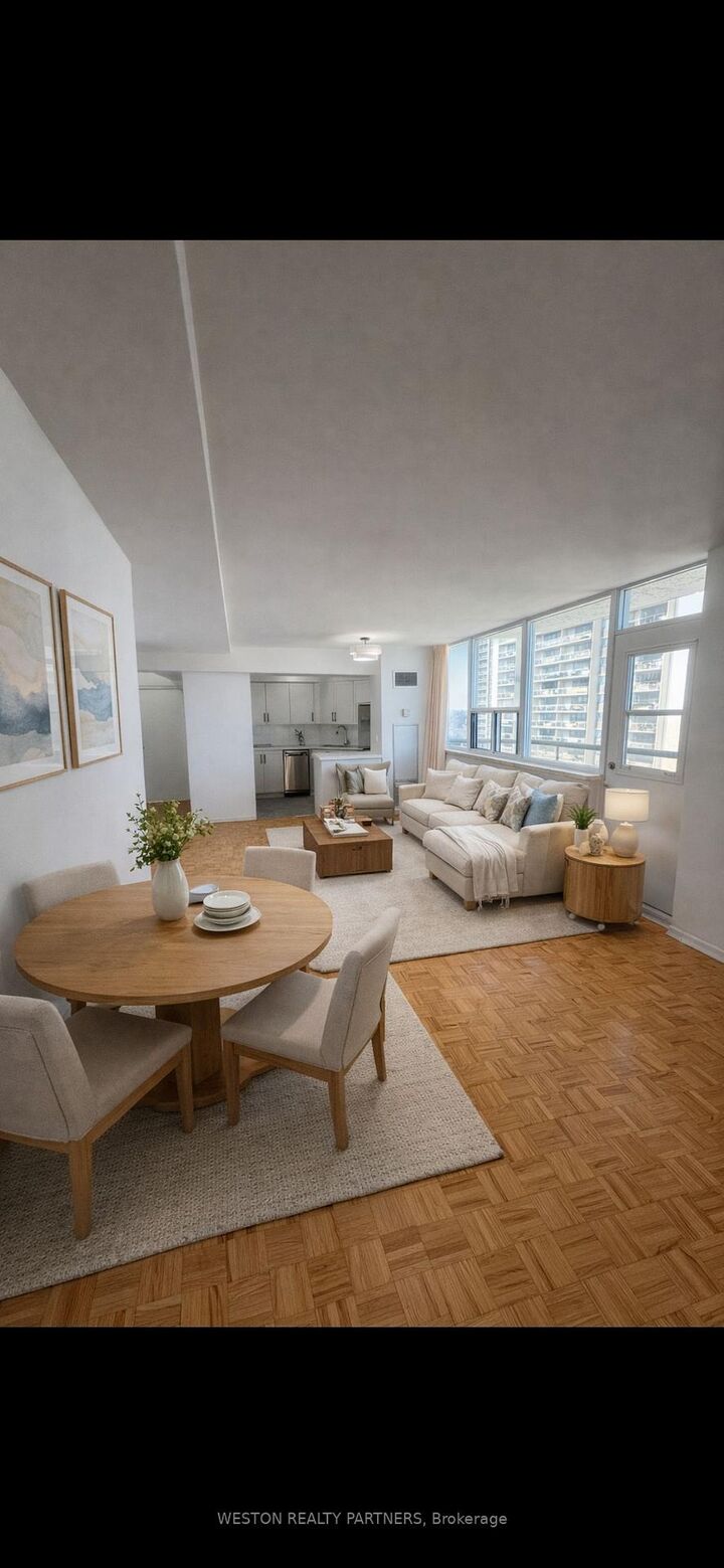 Property Photo: 171 Erskine Avenue 1202 ON M4P 2L6