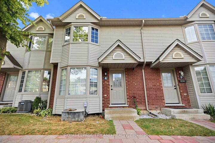 Property Photo: 50 Chapman Court 4 ON N6G 5E1