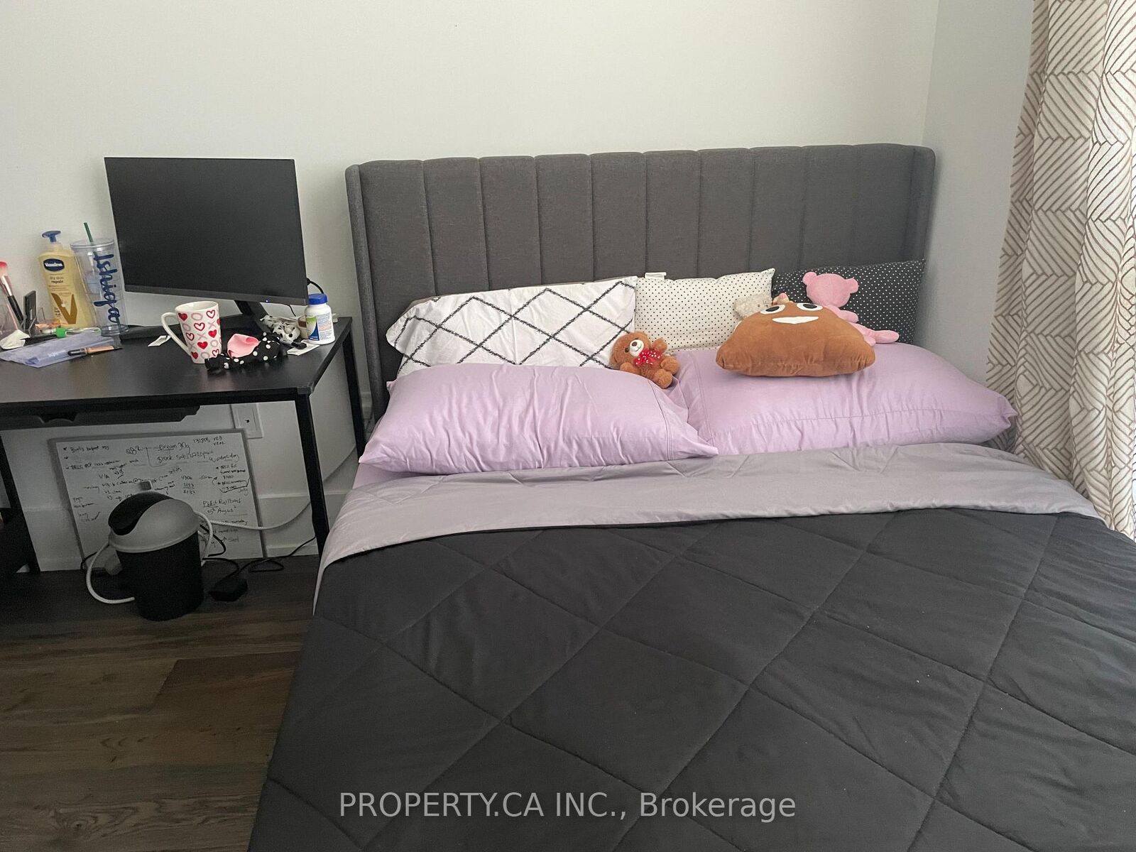 Property Photo: 39 Roehampton Avenue 4304 ON M4P 0G1