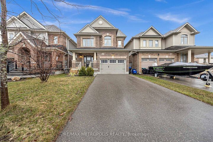 Property Photo: 16 Treetops Boulevard ON L9R 0M3