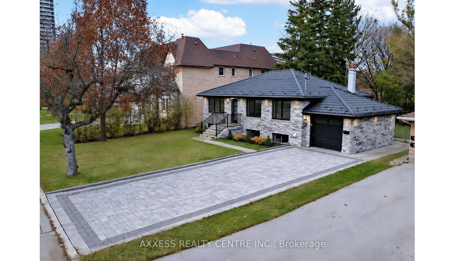 Property Photo: 44 Transwell Avenue ON M2R 2J8