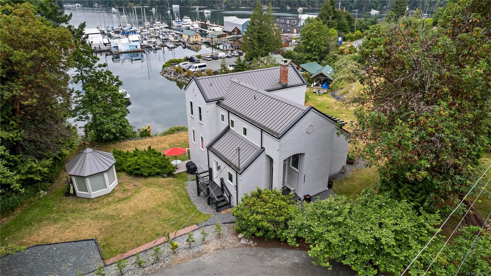 Property Photo: 5025 Genoa Bay Rd BC V9L 5Y6