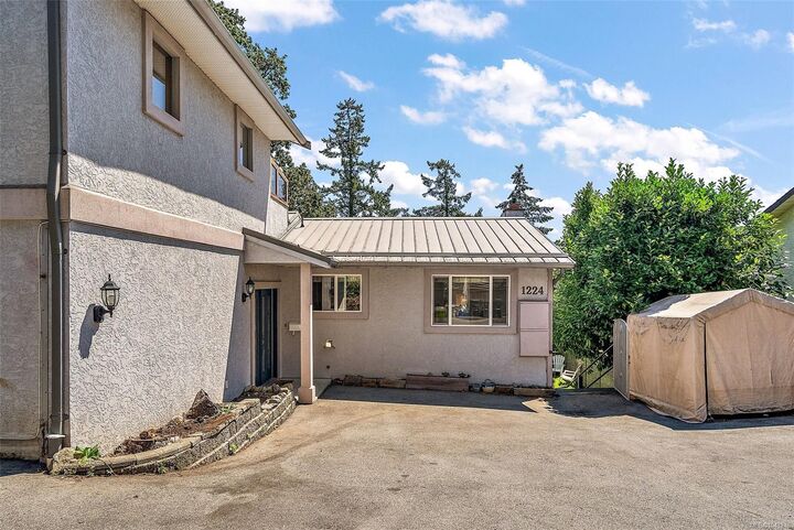 Property Photo:  1224 Mariposa Ave  BC V8Z 6P4 