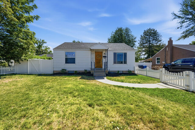 Property Photo: 65 S Roosevelt Ave UT 84003