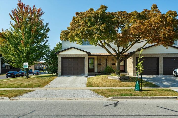 Property Photo: 215 Trudeau Drive 69 ON N7S 4T5
