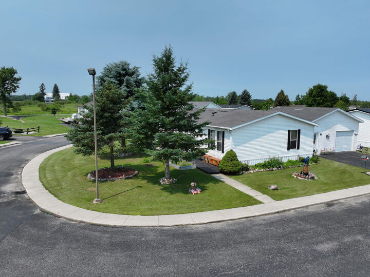 Property Photo: 80 Woodland Court MI 49721