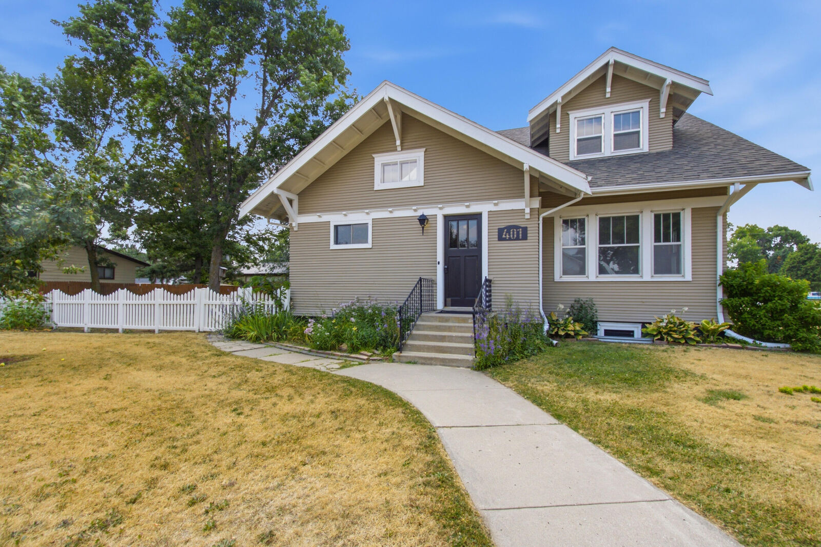 Property Photo: 401 O' Gorman Street SD 57450