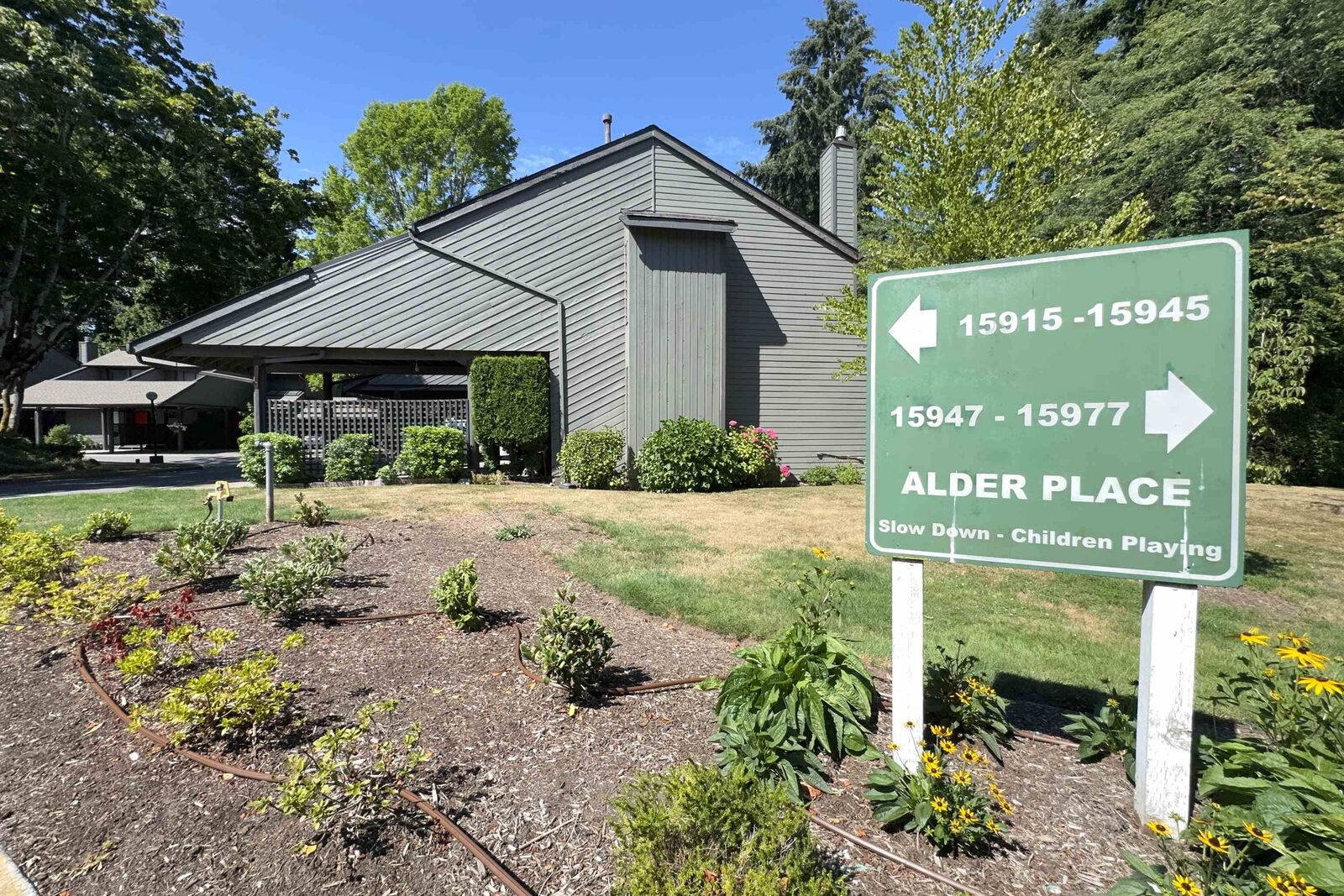 Property Photo:  15945 Alder Place  BC V4A 5J1 