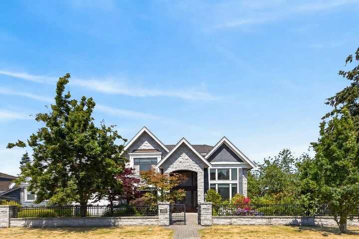 5299 Cranbrook Avenue — photo 1