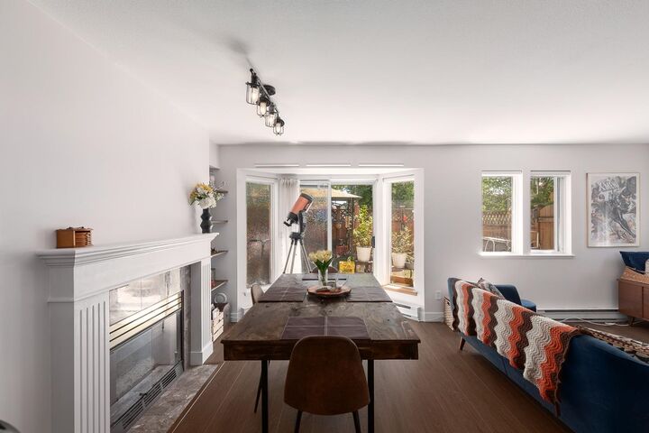 Property Photo:  1215 Brunette Avenue 1  BC V3K 6W2 
