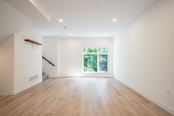 Property Photo: 1959 165A Street 7 BC V3Z 1K3