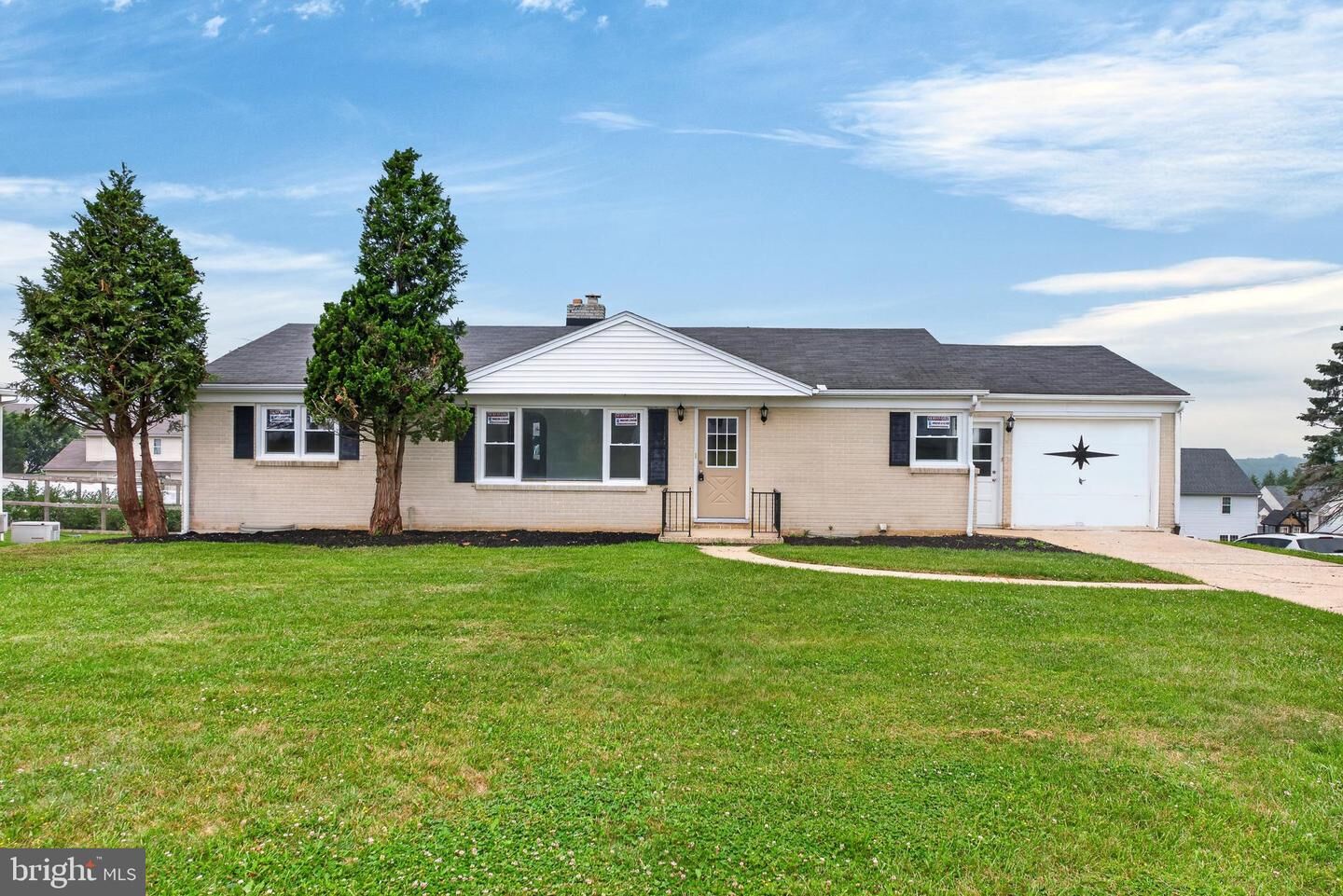 Property Photo: 385 Manor Road PA 17356