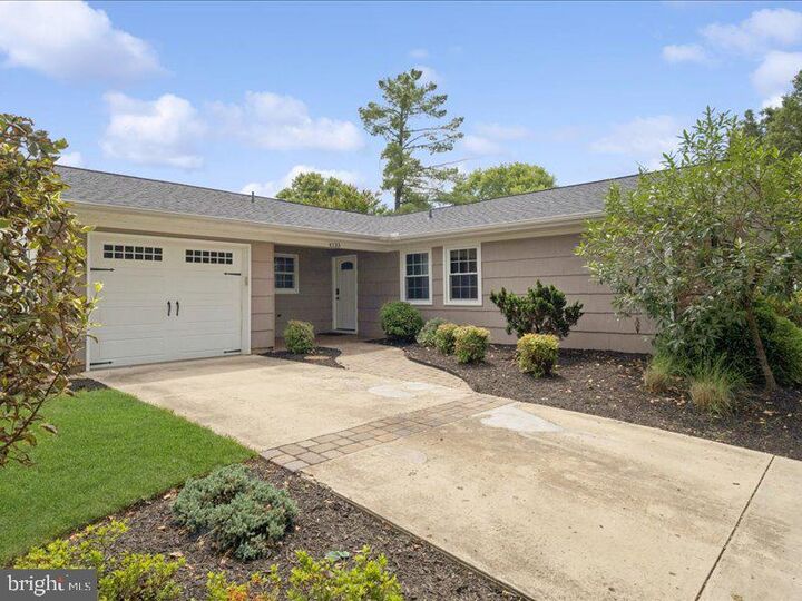 Property Photo:  4133 Point Hollow Lane  VA 22033 