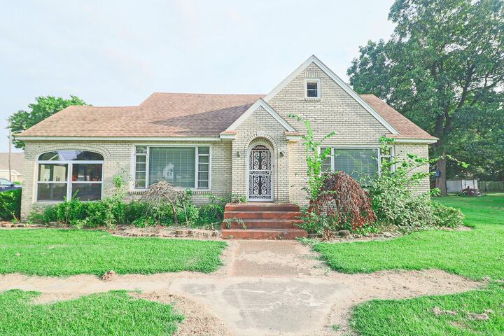 Property Photo: 201 Hughey Street AR 72471