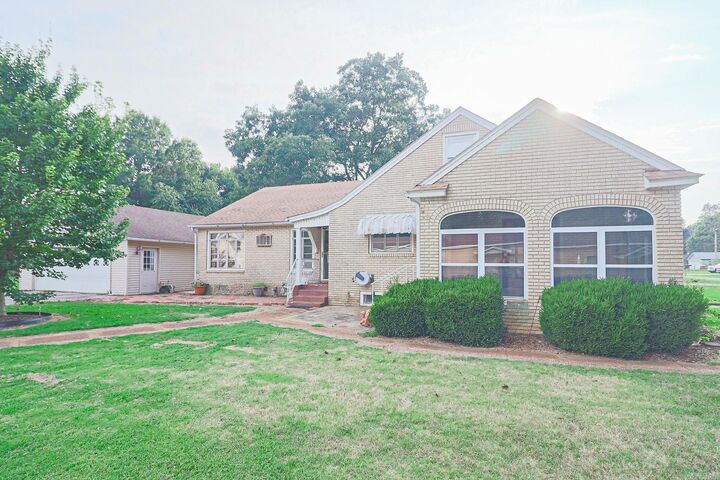Property Photo: 201 Hughey Street AR 72471