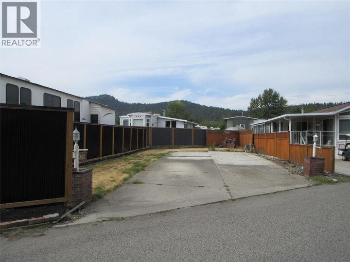 Property Photo:  415 Commonwealth Road 779  BC V4V 1P4 