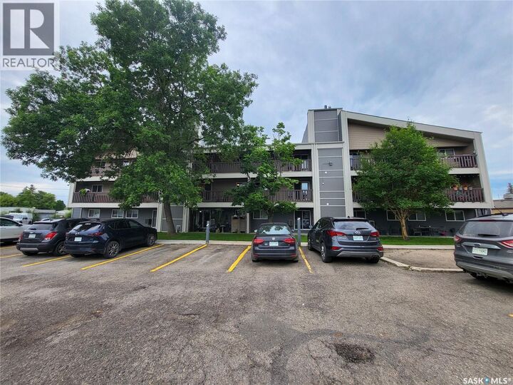 Property Photo: 1026 425 115th Street E SK S7N 2E5