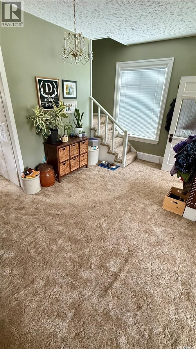 Property Photo:  1409 3rd Street  SK S4A 0S3 