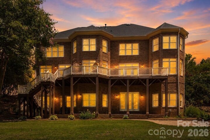 Property Photo: 14407 Brick Church Court NC 28277