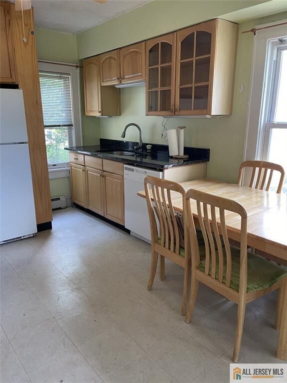 Property Photo:  409 Randolph Avenue  NJ 07080 