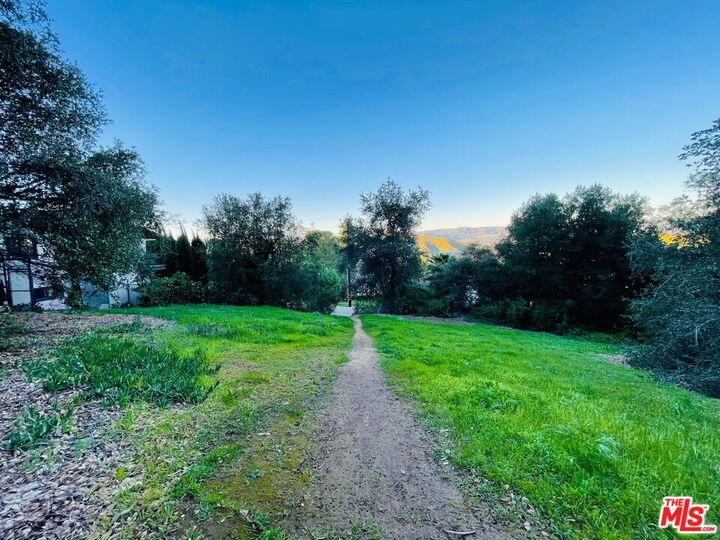 Property Photo: 23670 Summit Dr CA 91302