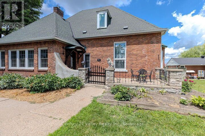 Property Photo: 311 Supple Street ON K8A 3H3