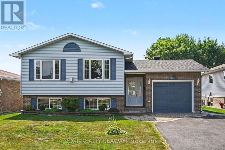 Property Photo: 1860 Belvedere Crescent ON K6H 7C7