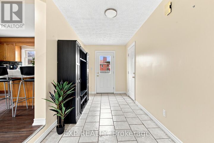 Property Photo: 208 Thorold Road ON L3C 3V7