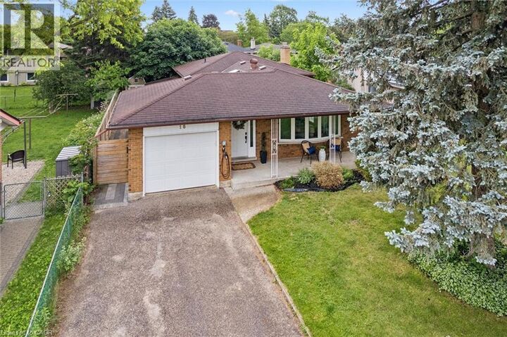 Property Photo:  18 Jasper Court  ON N2E 1C6 