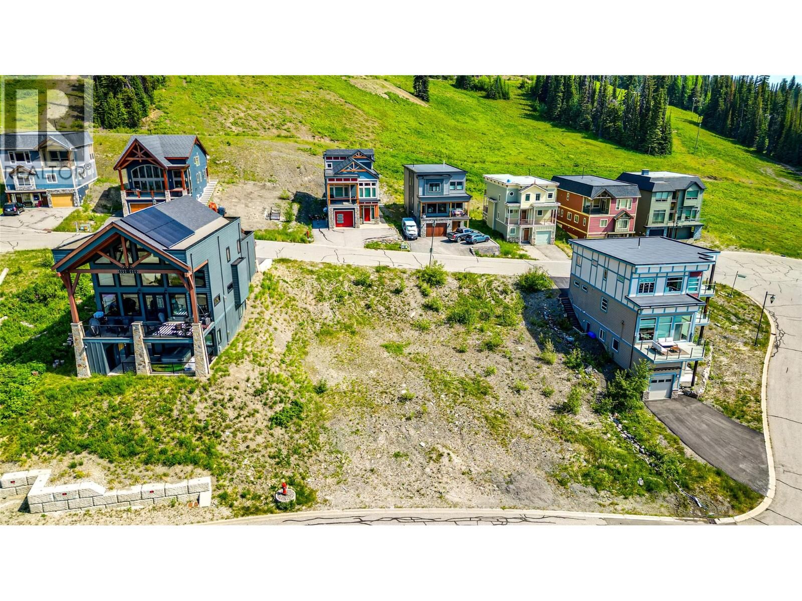 Property Photo:  520 Arnica Lane  BC V1B 3M1 