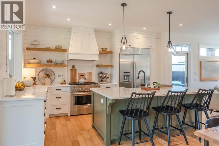 Property Photo: 876 Johnson Street BC V0H 1Z9