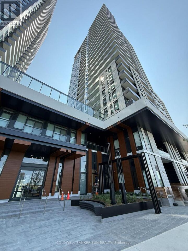 Property Photo: 21 Meadowvale Road 406B ON L4K 0H6