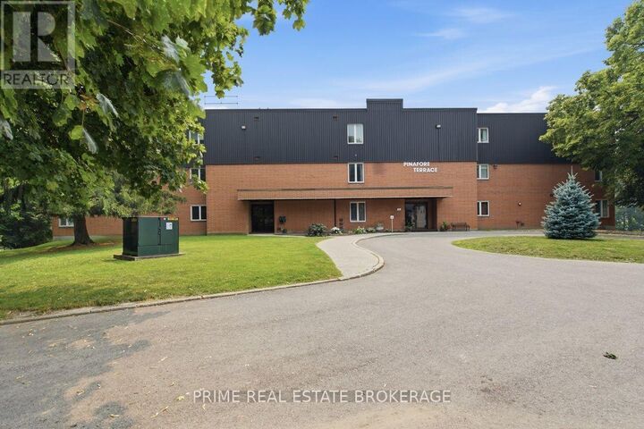 Property Photo: 125 Elm Street 3 ON N5R 1H9